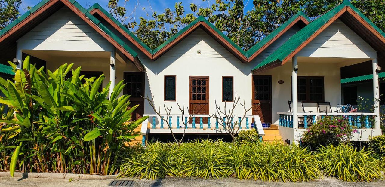 Surin House Villa ภายนอก รูปภาพ