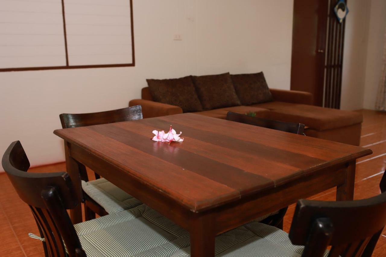 Surin House Villa ภายนอก รูปภาพ